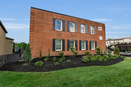 5586 Main St