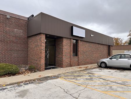 Commercial space at 811 N Macomb St in Monroe