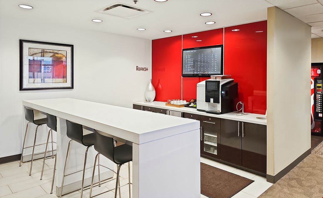 Regus - Des Moines - Hub Tower