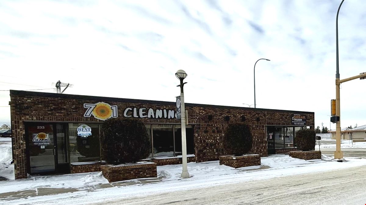 233 W Broadway Ave