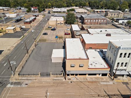 107 W Rusk St