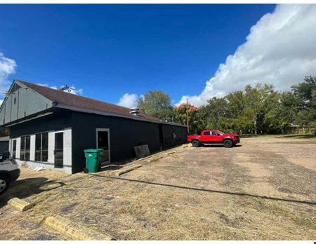 Retail space for Sale at 1916 Cedar Drive in La Marque