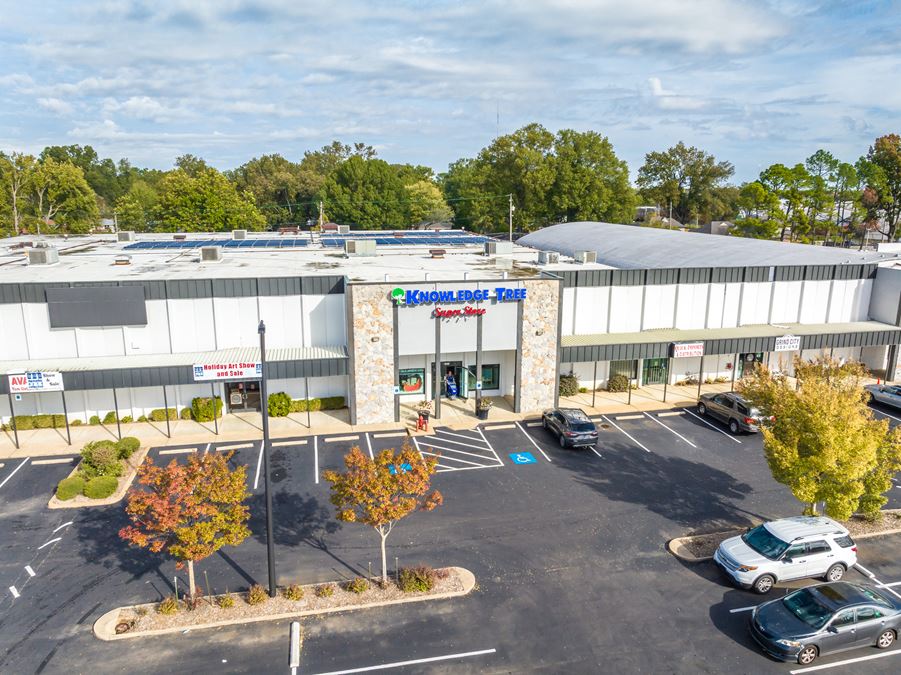 Gattas Plaza 4998 Summer Ave, Memphis, TN 38122