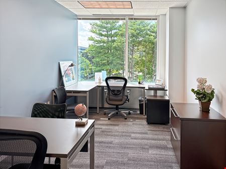 Regus - Brentwood - Seven Springs