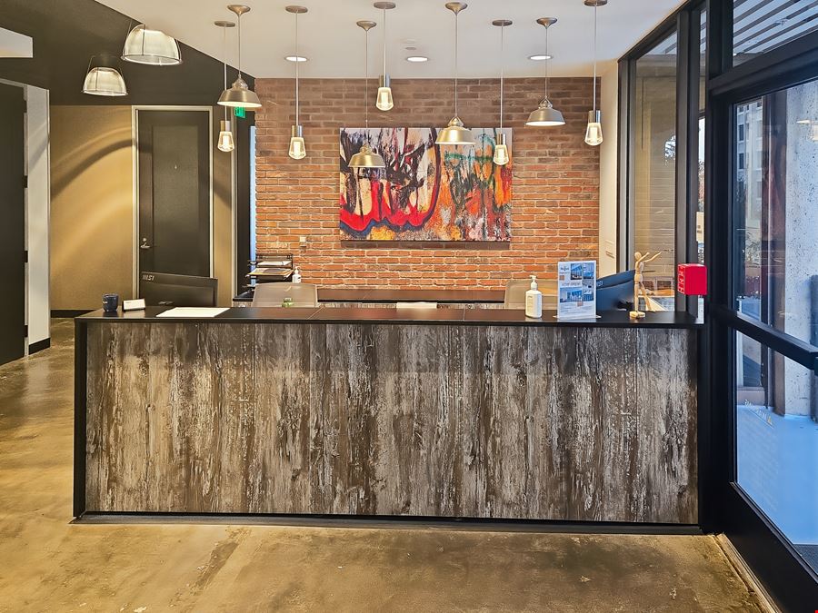 Regus - Palo Alto - 4 Square
