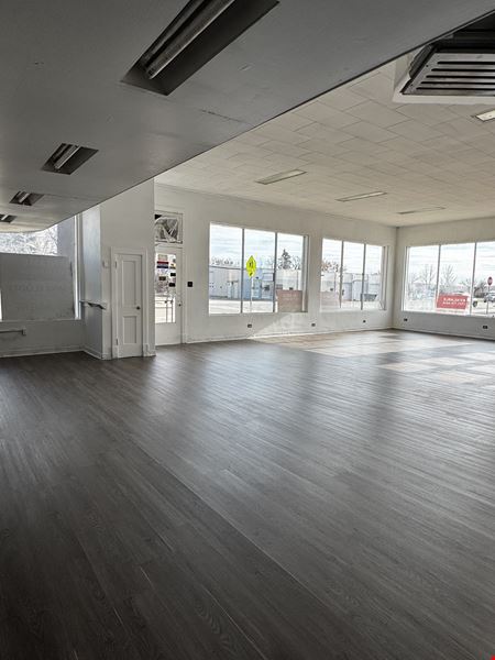 6,000 +/- SF Light Industrial Building on 0.241 +/- AC