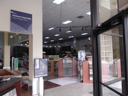 32,000 SF Retail/Warehouse on 2.35 Acres
