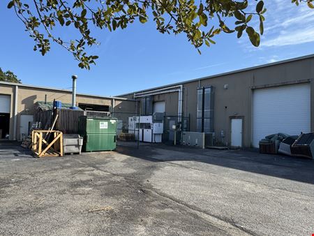 Riverwalk Showroom / Office