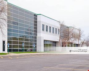 Turnberry Lakes Business Park - 200 North Gary Avenue