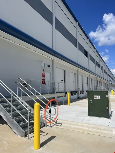 226,800sf-943,000sf Warehouse For Lease