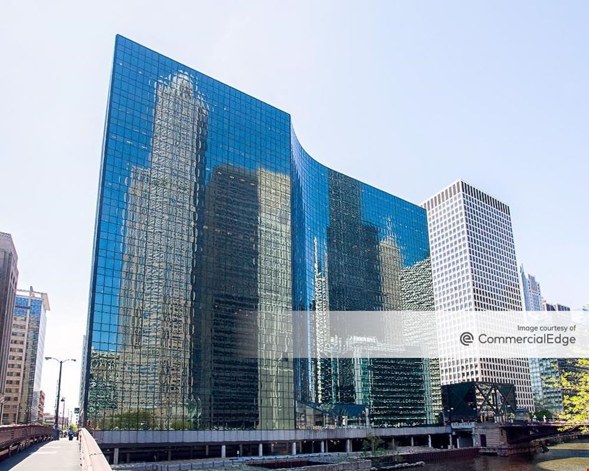 300 South Riverside Plaza