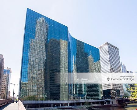 Office space for Rent at 300 South Riverside Plaza in Chicago