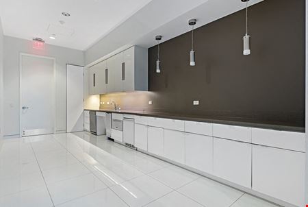 4424 West Sam Houston Parkway North (R068)