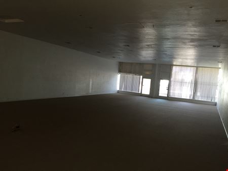 Retail/Office Storefront Building - TI's Available