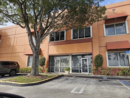 Industrial space for Sale at Costa Corporate Office/Warehouse in Doral