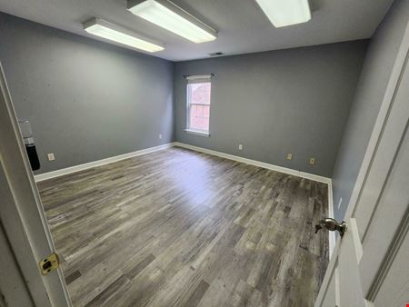 Suite 17B