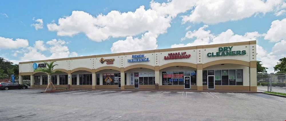 Palmetto Lakes Shopping Center