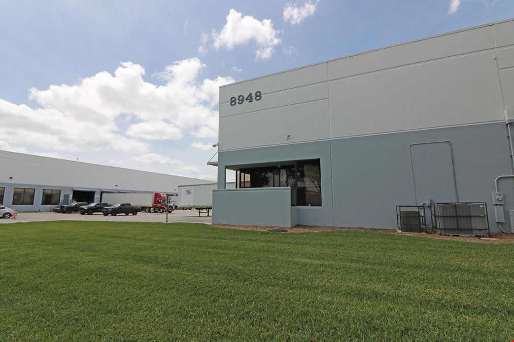 Lakepointe Business Park - 8