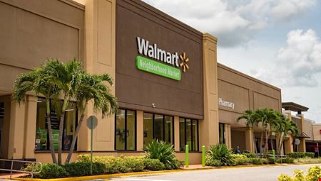 Retail space for Rent at Charlotte Square in Port Charlotte