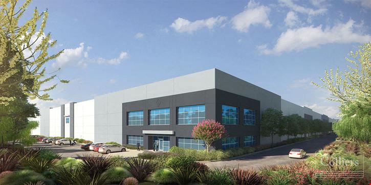 346,319 SF For Lease with Direct I-215 Freeway Access