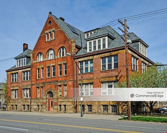 The Brownhoist - 4403 Saint Clair Avenue