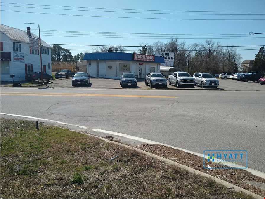 3704 Main St