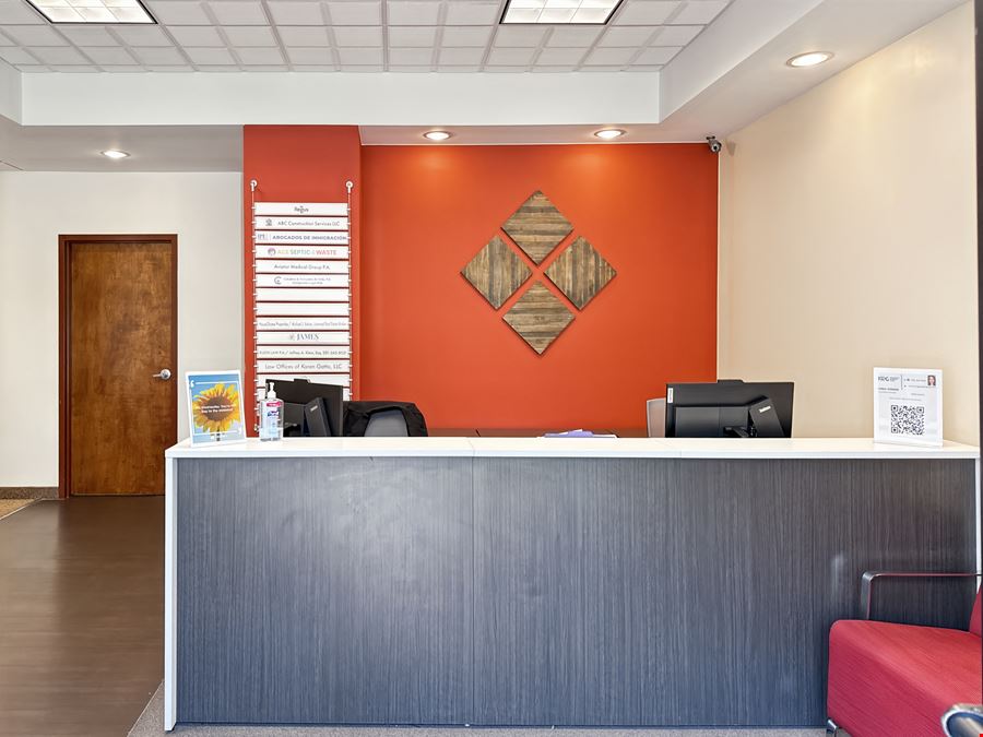 Regus - Tampa - Woodland Corporate Center