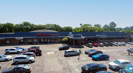 Retail space for Rent at Broadway Plaza in Farmington Hills