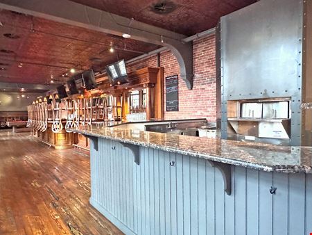 33 S 8Th St