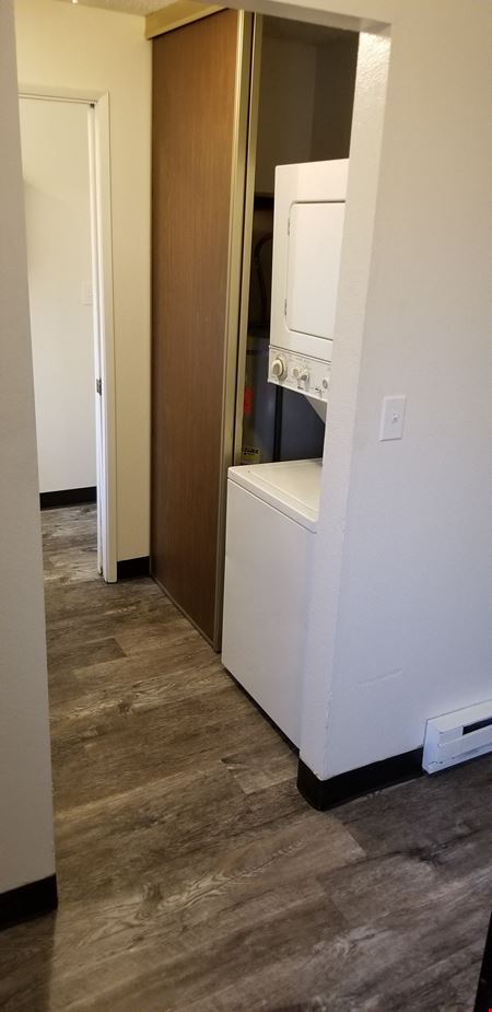 Tam-O-Shanter Apartments