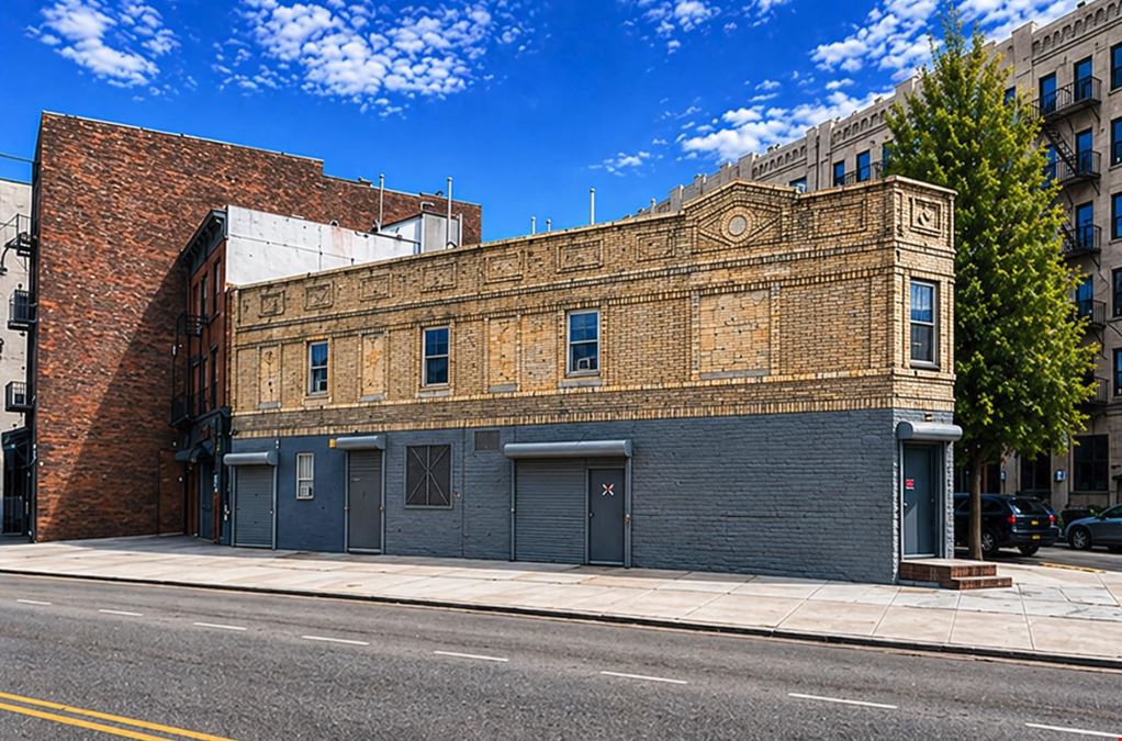 373 S 1st St