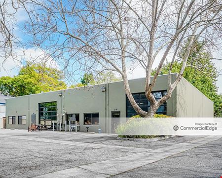 Commercial space at 705-733 North Shoreline Blvd in Mountain View