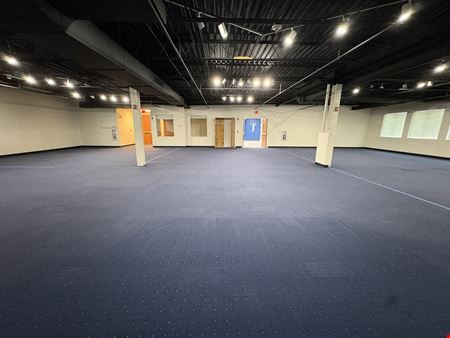 450 East Roosevelt Rd
