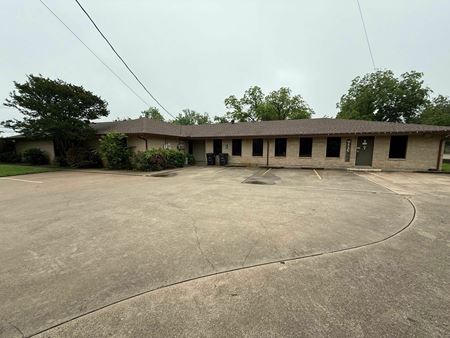 Office space for Rent at 907 Granbury St in Cleburne