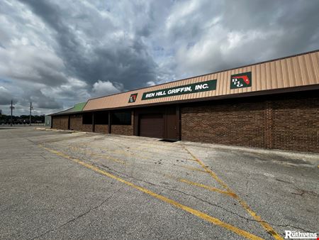 Warehouse in Frostproof