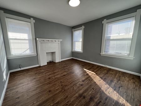 Melrose Ave: Low-Rise Multifamily Investment