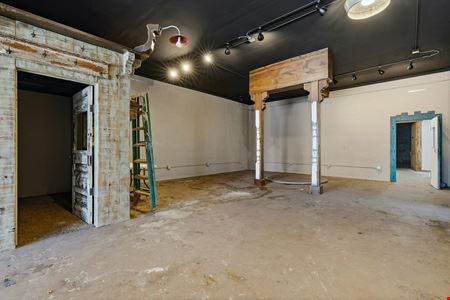 215 N Western Ave