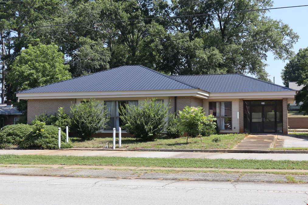 253 E. Savannah St