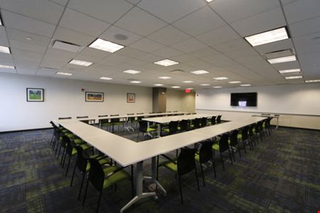 700 Butterfield Centre