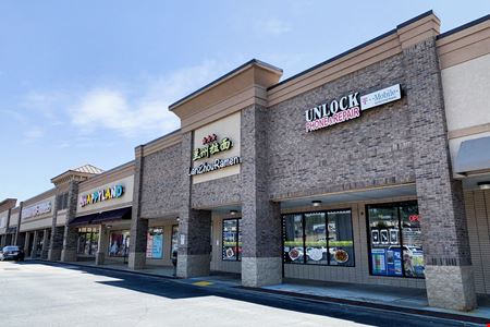 Pinetree Plaza