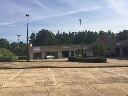 Elton Place Shopping Center