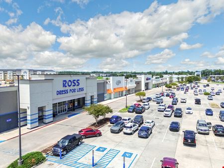 Retail space for Rent at Magnolia Square: Highly Visible Retail Space in Power Center in Houma