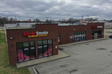 Retail space for Sale at Free-Standing Shepherdsville Retail Building with Drive-Thru in Shepherdsville