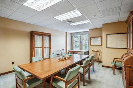 111 Simsbury Rd, Unit 4
