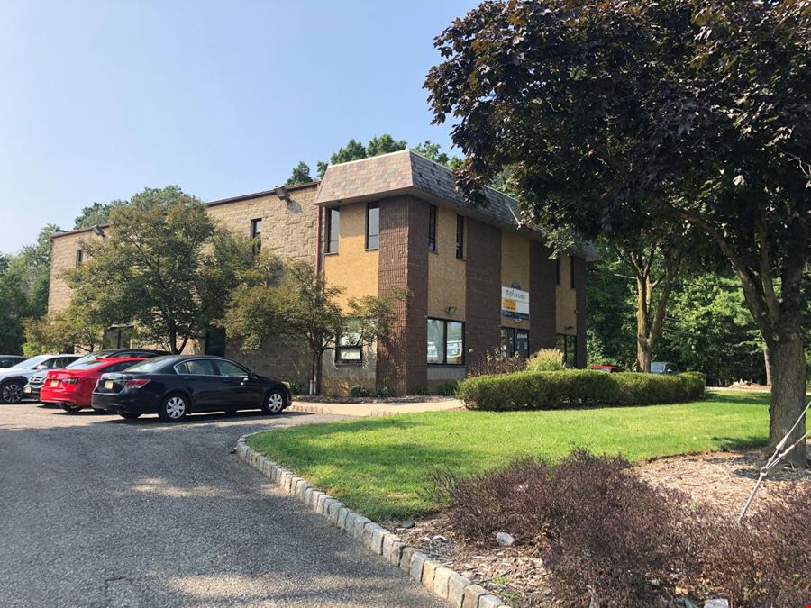 1260 Bloomfield Ave