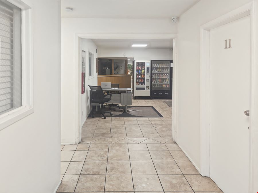HQ - Las Vegas - Raymert Dr