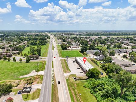 Salon Suite at Retail Convenience Center for Lease