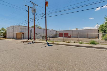 Commercial space at Newly Updated Clearspan Warehouse with Gated & Paved Yard near Big I in Albuquerque