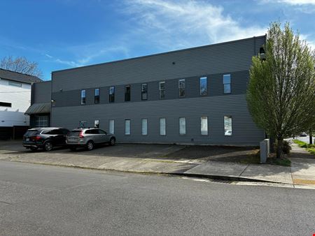 Close-In Creative Building