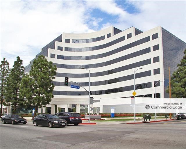 Cornerstone Plaza